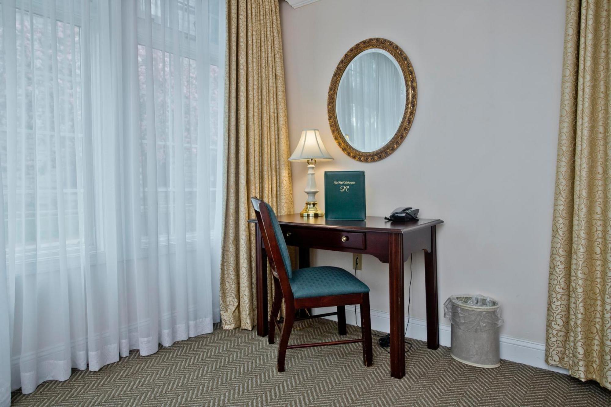 The Hotel Northampton Cameră foto